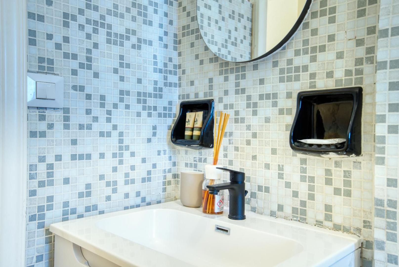 Italianflat - Elegant Suites With Balcony In Navigli Mailand Exterior foto